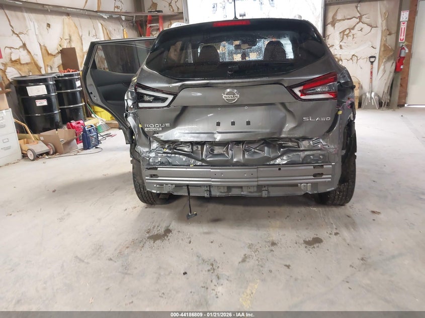 2022 Nissan Rogue Sport Sl Awd Xtronic Cvt VIN: JN1BJ1CW5NW494021 Lot: 44186809