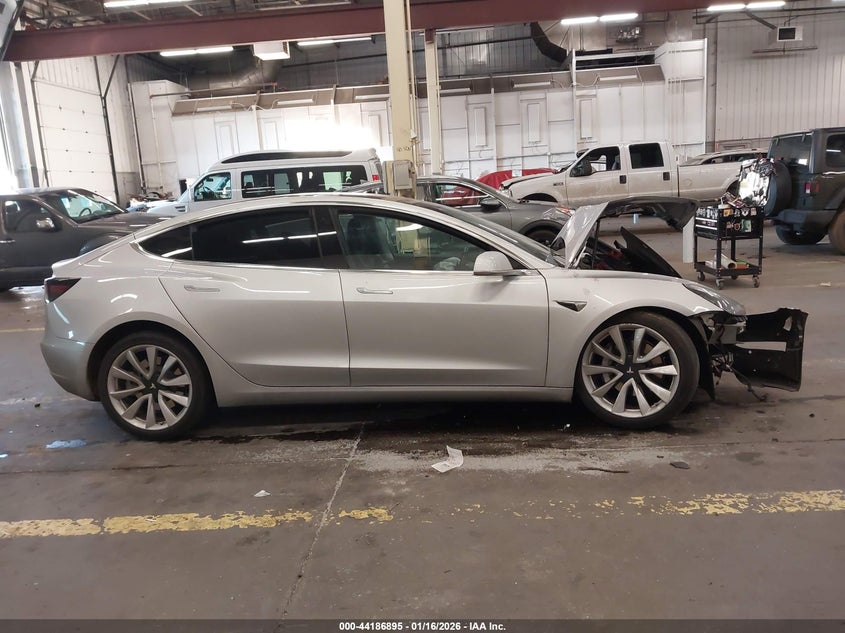 2018 TESLA MODEL 3 SEDAN U U NX
