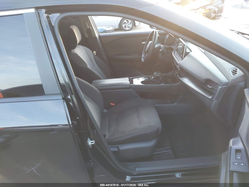 2023 NISSAN ROGUE auction photo 5