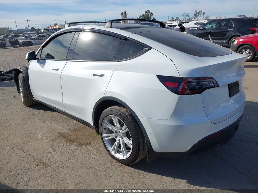 2022 Tesla Model Y Long Range Dual Motor All-Wheel Drive