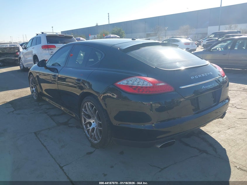 2011 Porsche Panamera 4