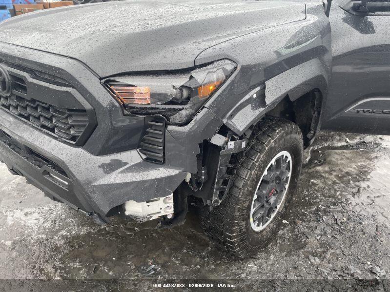 VIN 3TMLB5JN7SM189096 2025 TOYOTA TACOMA TRD OFF ROAD