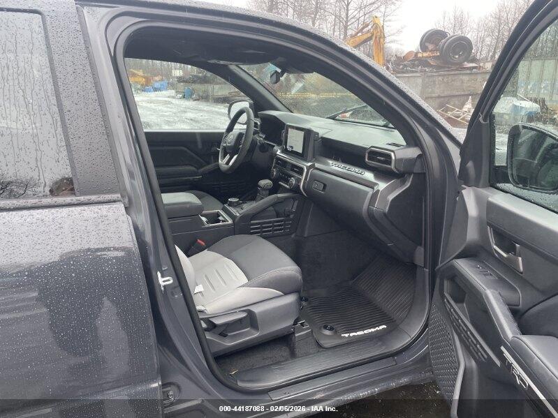 VIN 3TMLB5JN7SM189096 2025 TOYOTA TACOMA TRD OFF ROAD