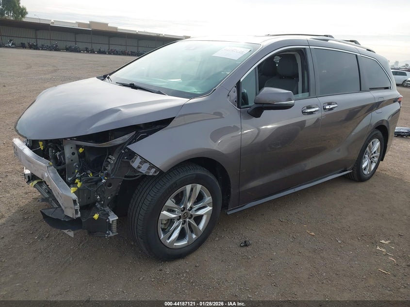 2022 Toyota Sienna Limited