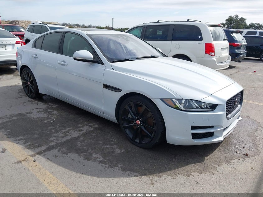 2017 Jaguar Xe 35T Prestige