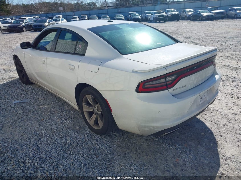 Vin: 2c3cdxbg8fh725133, lot: 44683586, dodge charger se 20153