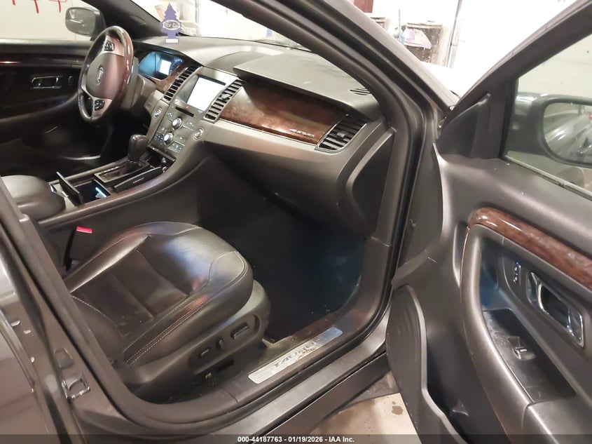 2015 Ford Taurus Limited