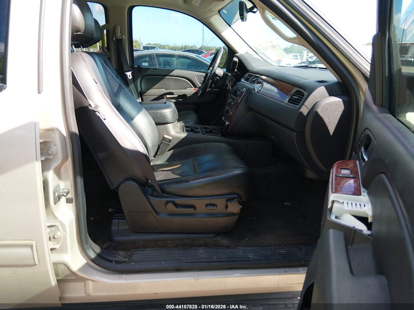 2014 Chevrolet Suburban 1500 Lt