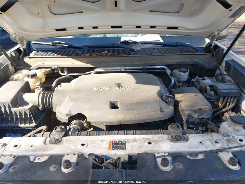 VIN 1GCGTBEN6J1261585 2018 CHEVROLET COLORADO WT