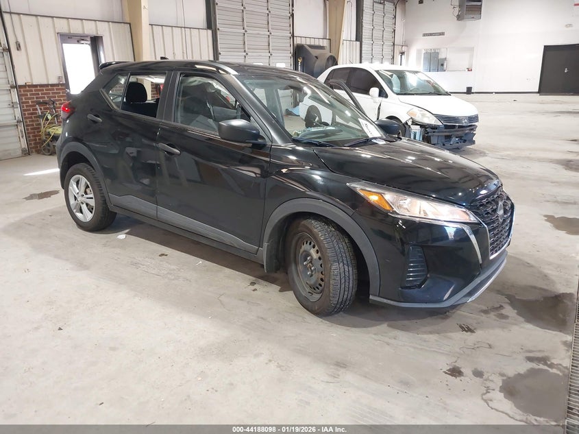 2022 Nissan Kicks S Xtronic Cvt