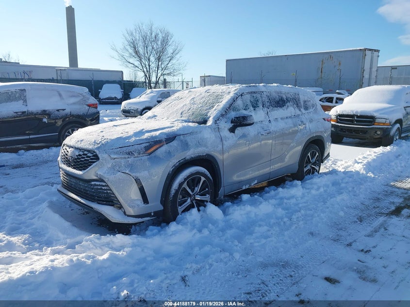 2022 Toyota Highlander Xse