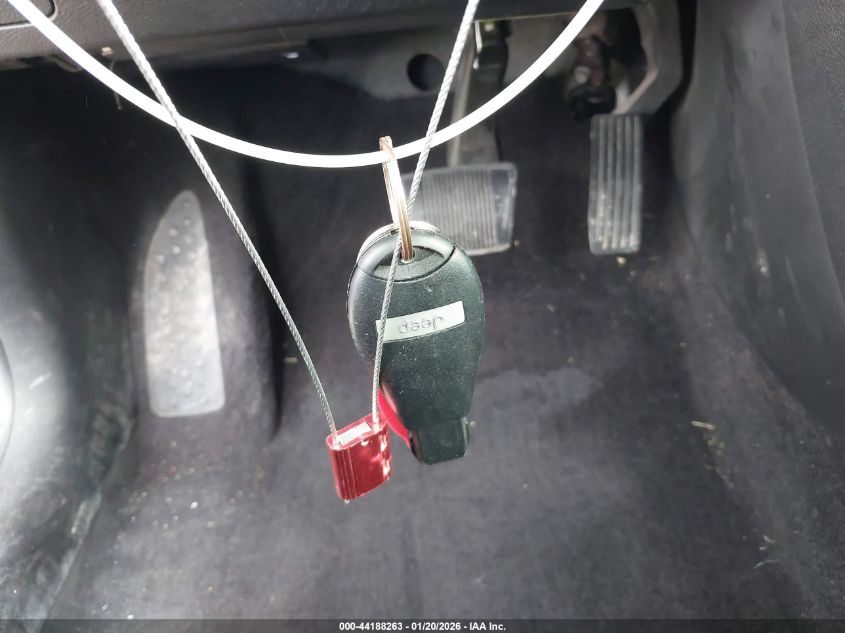 2017 Jeep Cherokee Latitude 4X4 VIN: 1C4PJMCB1HW565091 Lot: 44188263