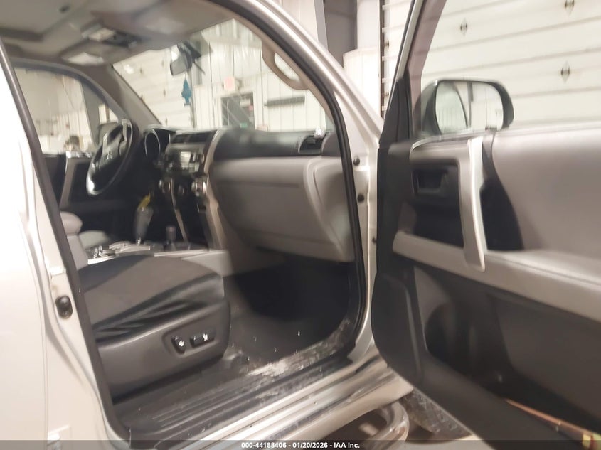 2010 Toyota 4Runner Sr5 V6