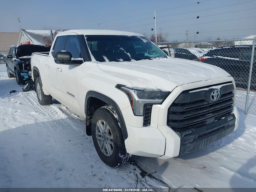 2022 Toyota Tundra Sr5