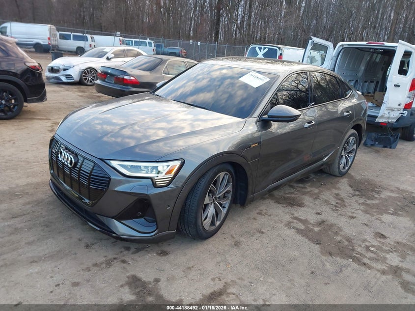 Vin: wa12aage4mb027901, lot: 44684493, audi e-tron sportback premium plus quattro 20212