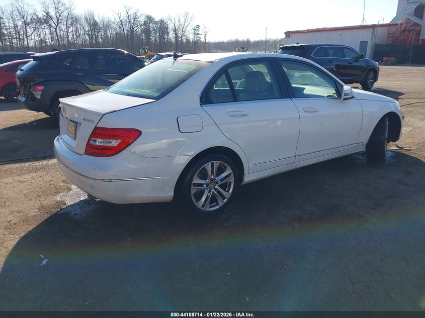 2013 Mercedes-Benz C 300 Luxury 4Matic