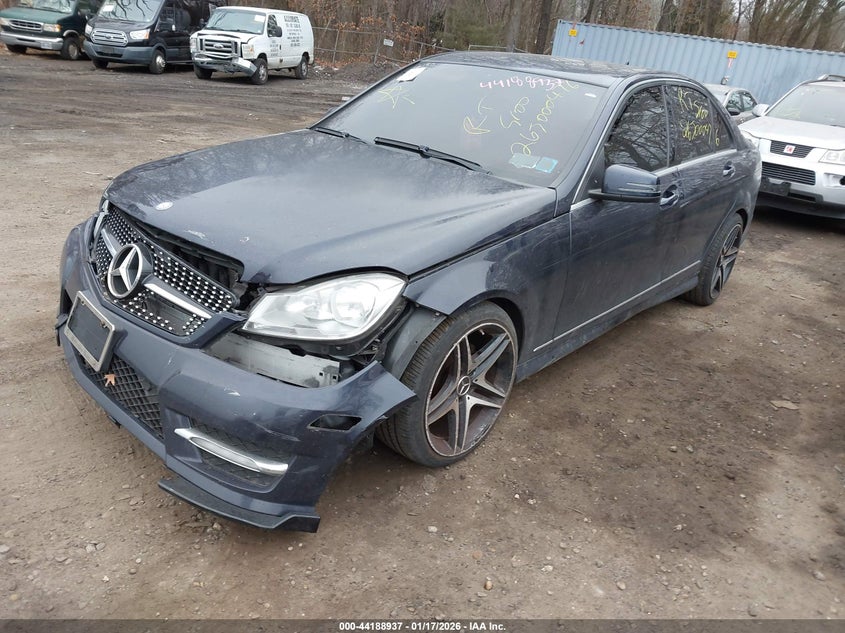 2012 Mercedes-Benz C 300 Luxury 4Matic/Sport 4Matic