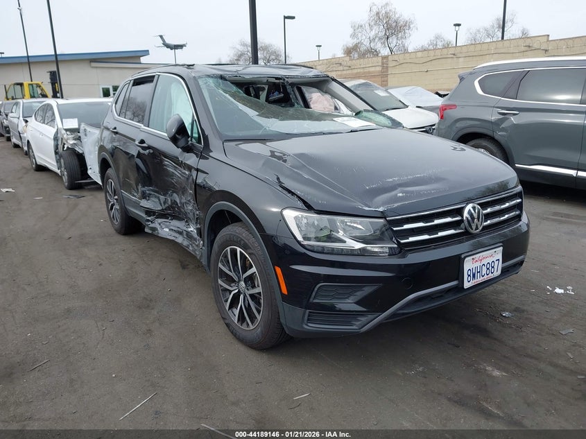 2021 Volkswagen Tiguan 2.0T Se/2.0T Se R-Line Black/2.0T Sel