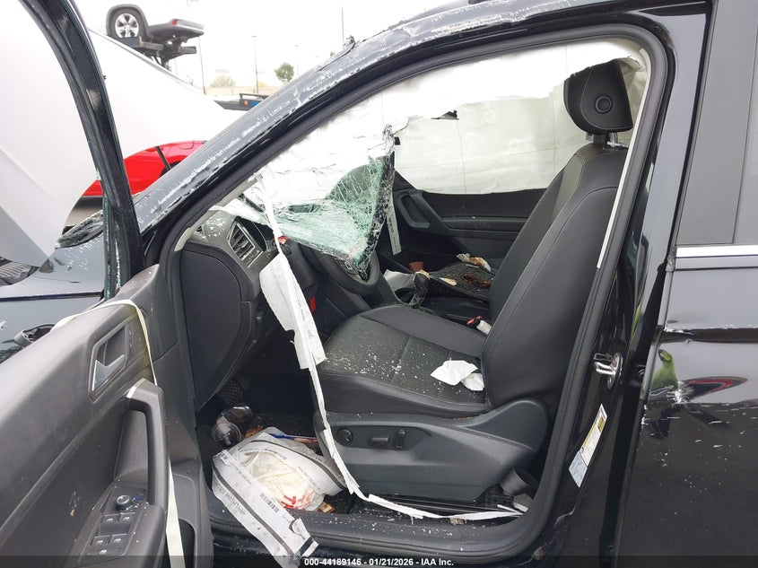 2021 Volkswagen Tiguan 2.0T Se/2.0T Se R-Line Black/2.0T Sel