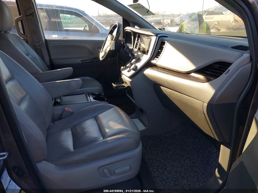 2015 Toyota Sienna Xle Premium 7 Passenger