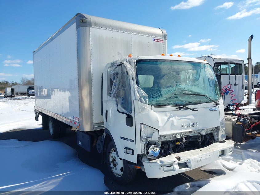 2021 ISUZU NQR