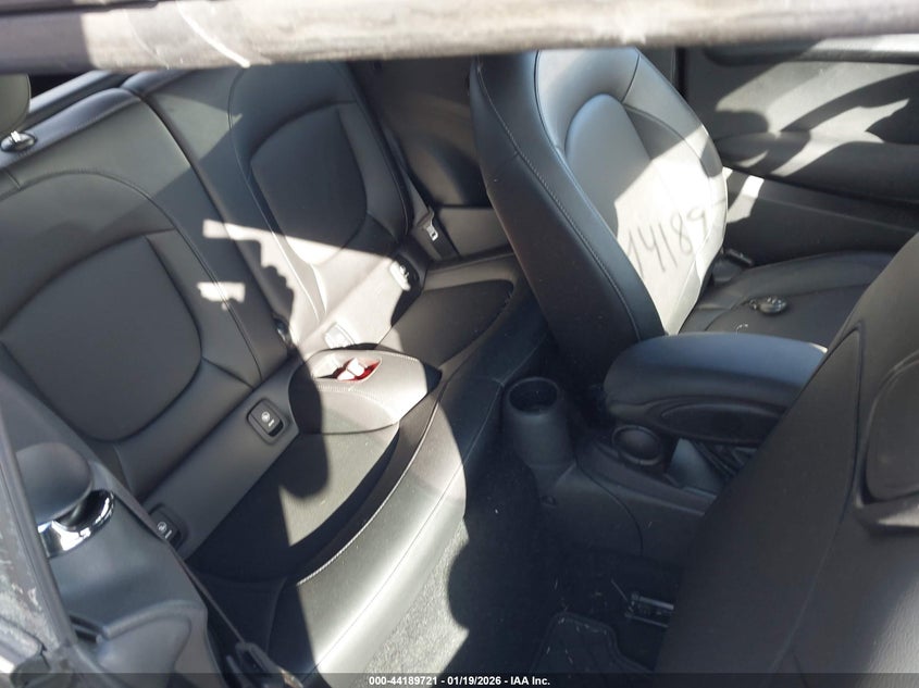 2017 Mini Convertible Cooper VIN: WMWWG5C35H3D00121 Lot: 44189721