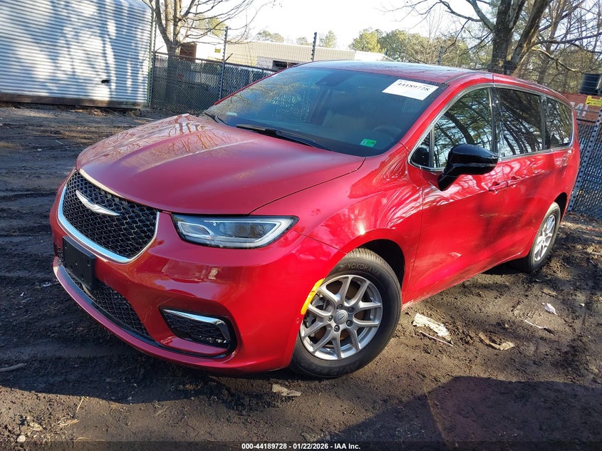 2026 Chrysler Pacifica Select