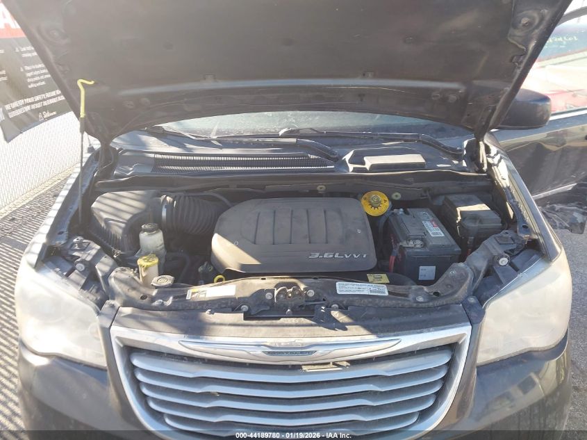 2014 Chrysler Town & Country Touring VIN: 2C4RC1BG8ER215928 Lot: 44189780