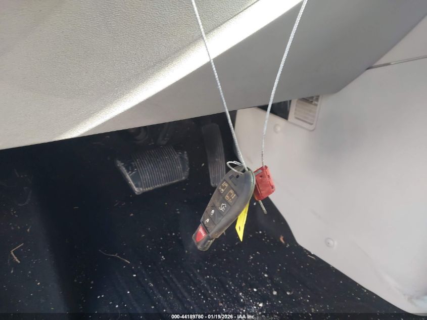 2014 Chrysler Town & Country Touring VIN: 2C4RC1BG8ER215928 Lot: 44189780