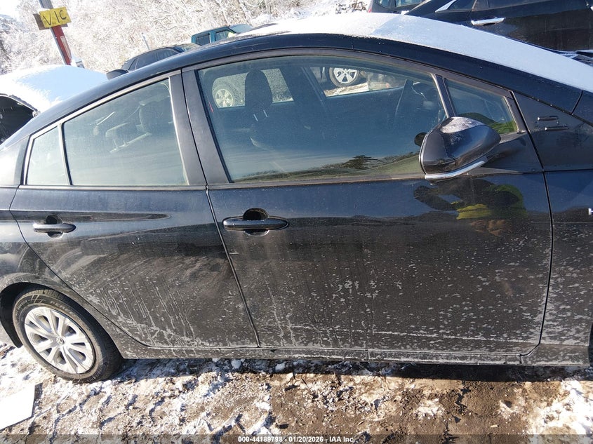TOYOTA PRIUS - zdjęcie 13