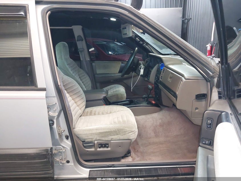 1994 Jeep Grand Cherokee Laredo