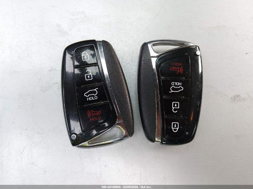 2017 Hyundai Santa Fe VIN: KM8SR4HF9HU179394 Lot: 44189860