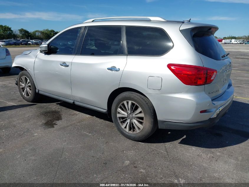 2017 Nissan Pathfinder Sv