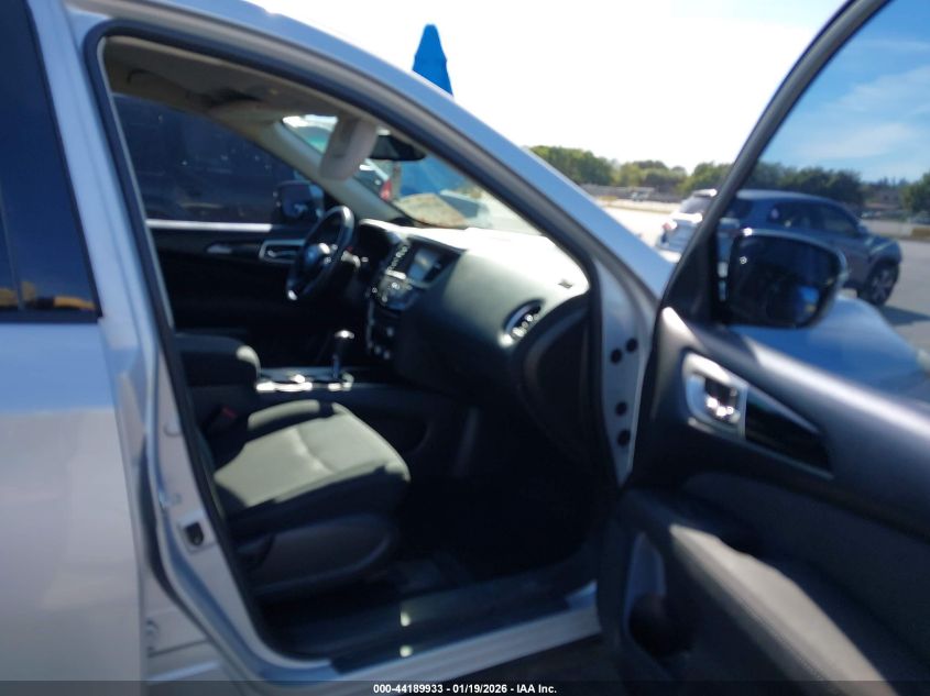 2017 Nissan Pathfinder Sv