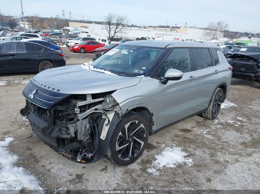 2022 Mitsubishi Outlander Black Edition 2Wd/Se 2.5 2Wd/Se Launch Edition 2Wd