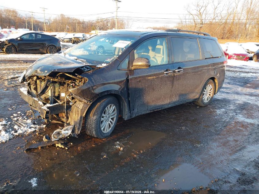 2014 Toyota Sienna Xle V6 8 Passenger