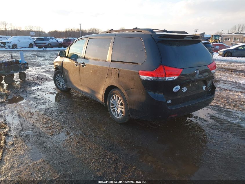 2014 Toyota Sienna Xle V6 8 Passenger