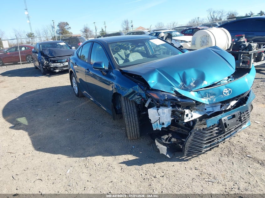2025 Toyota Camry Le