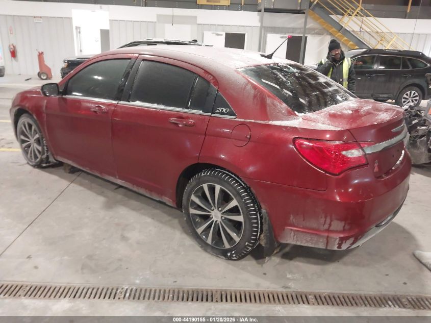 2013 Chrysler 200 Touring