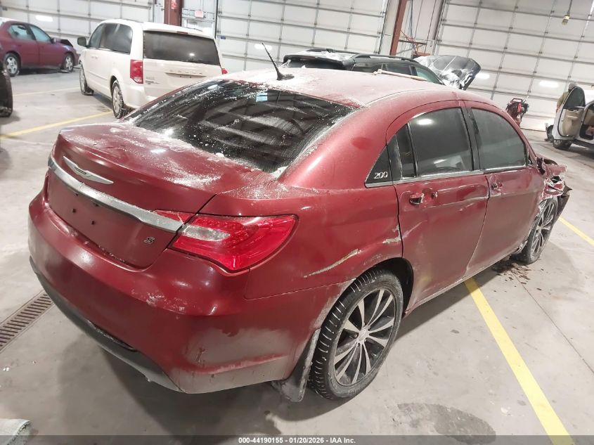 2013 Chrysler 200 Touring