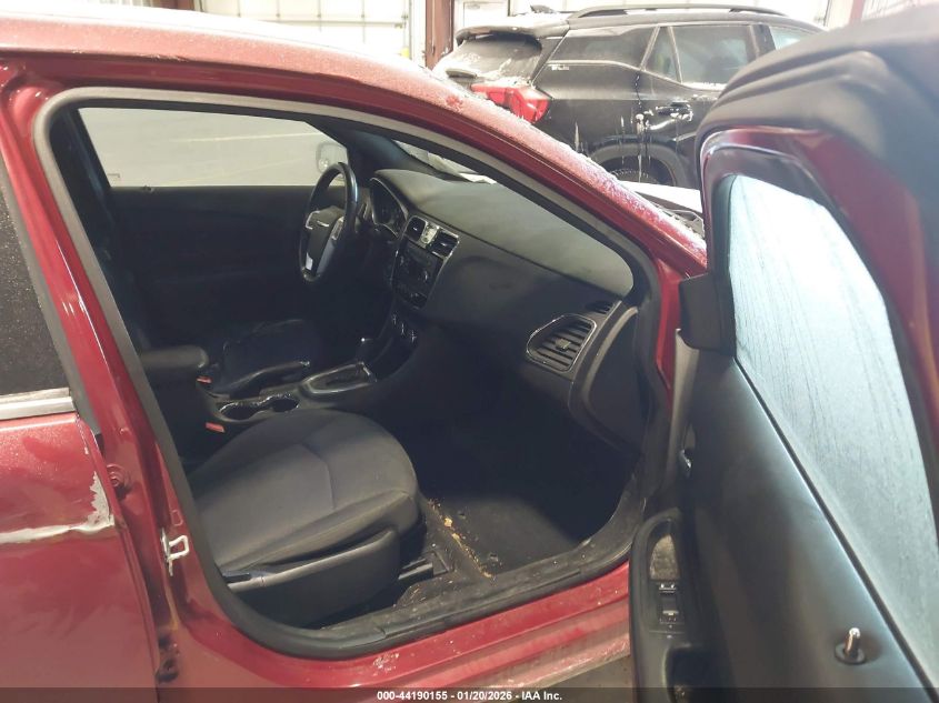 2013 Chrysler 200 Touring