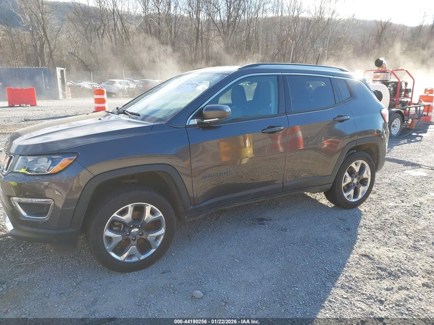 VIN 3C4NJDCB3LT153454 2020 JEEP COMPASS LIMITED 4X4