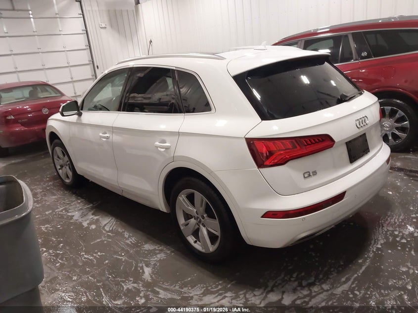 2018 Audi Q5 2.0T Premium/2.0T Tech Premium