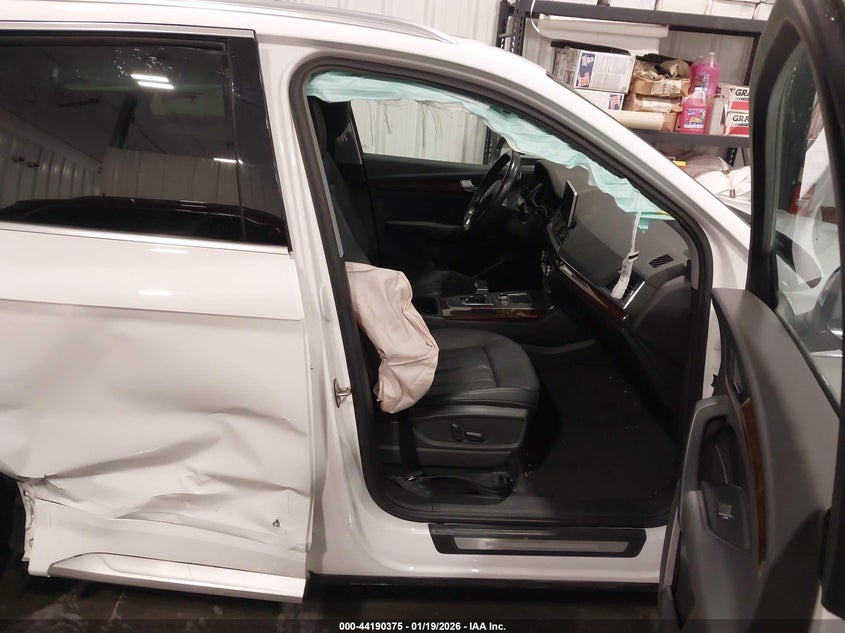 2018 Audi Q5 2.0T Premium/2.0T Tech Premium