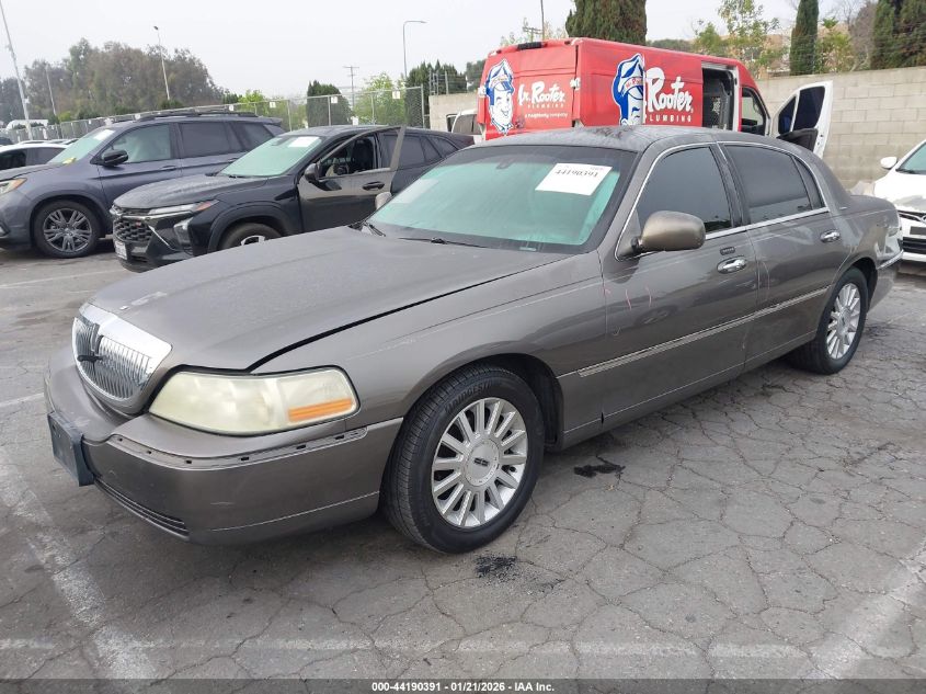 2003 Lincoln Town Car Executive