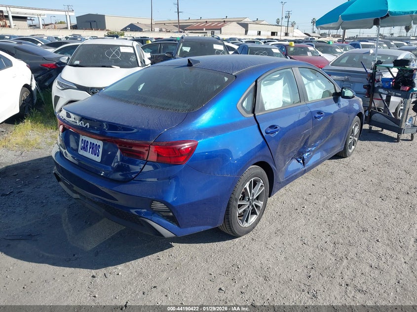 2023 Kia Forte Lxs