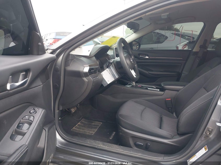 2024 Nissan Altima Sv Fwd