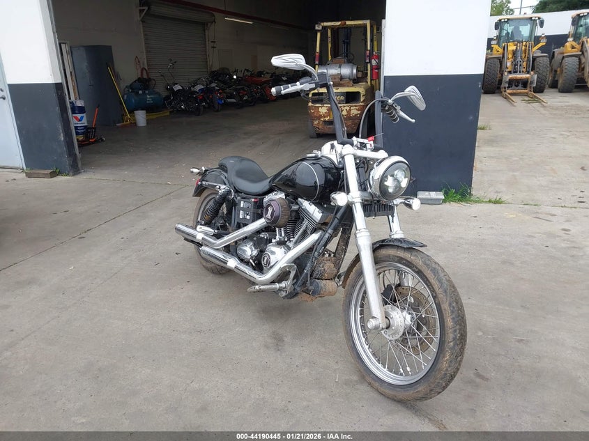 2011 Harley-Davidson Fxdc
