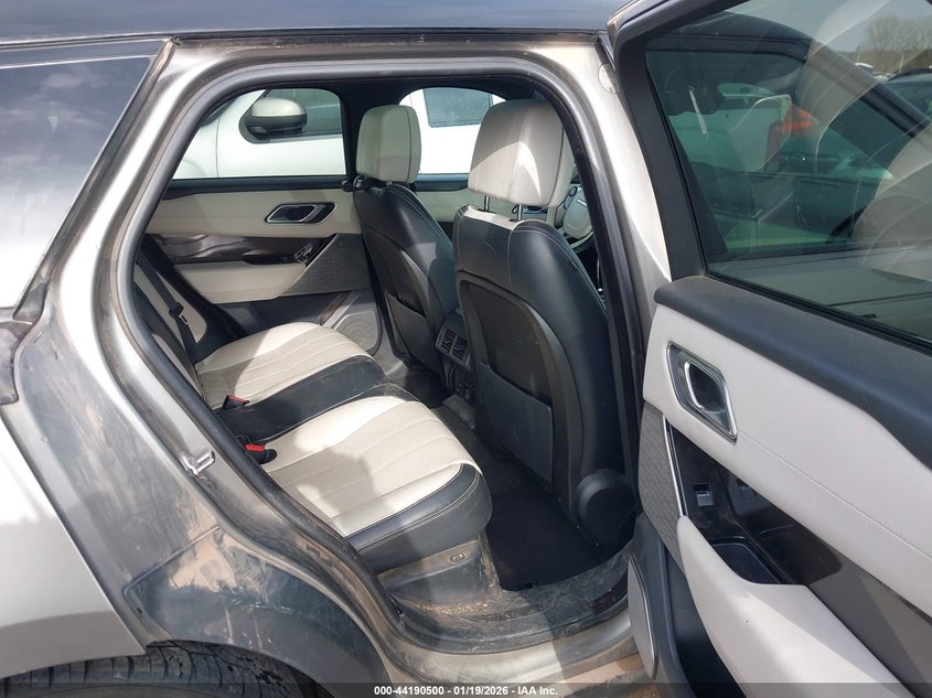 2018 Land Rover Range Rover Velar P380 First Edition/P380 Hse R-Dynamic VIN: SALYM2RV7JA755846 Lot: 44190500