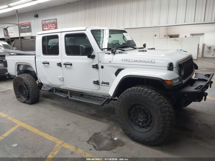 2025 Jeep Gladiator Nighthawk